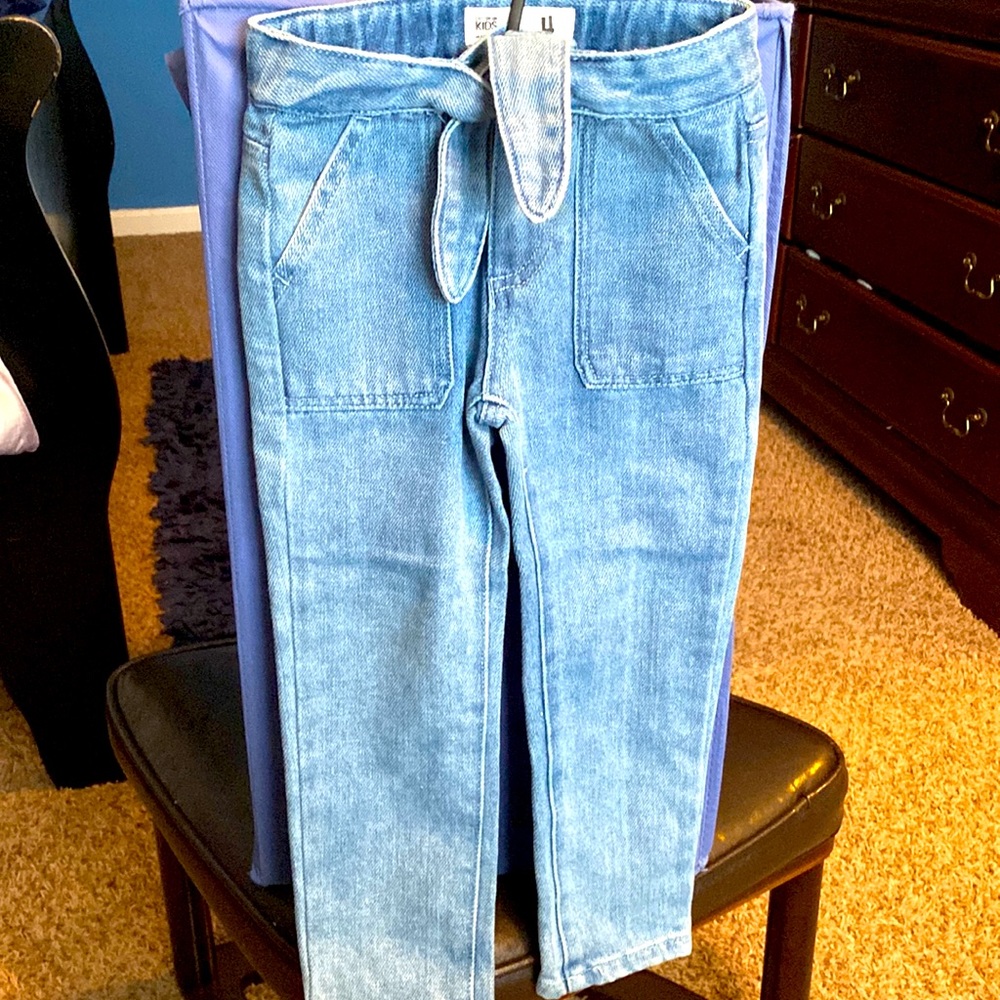 Girls size 4 toddler blue jeans